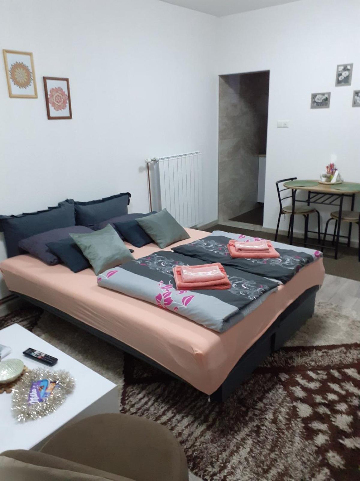 Irma Tuzla Quarto foto